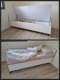 מיטת יחיד עם ארגז כלי מיטה ומזרנים
