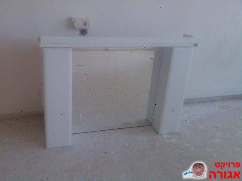 מראה לאמבטיה + ארונות צד צרים