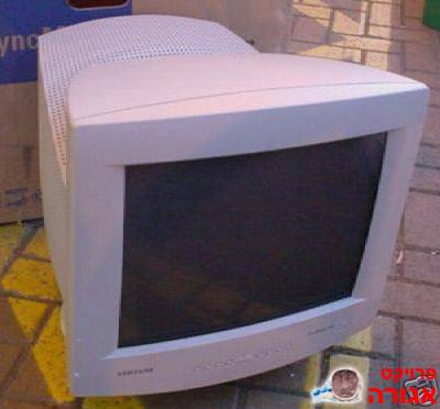 מסך 17 אינץ' Samsung