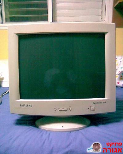 מסך CRT 17 אינץ'