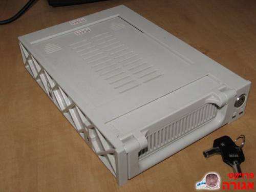 מארז חיצוני לכונן וכונן HDD