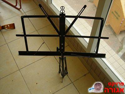סטנד לתוים