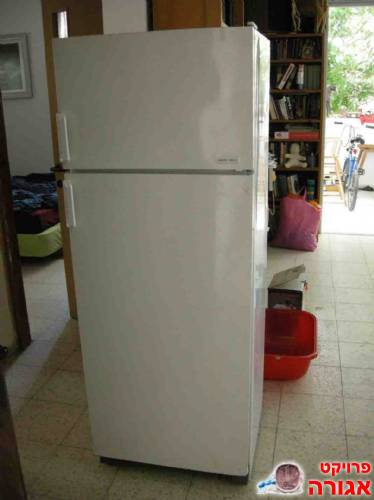 מקרר נחמד