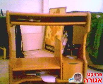 שולחן מחשב 2