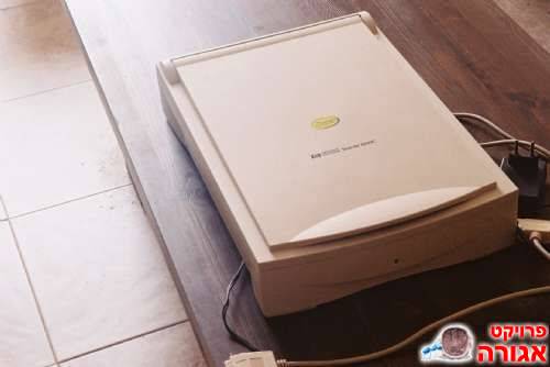 סורק HP Scanjet 3200C - יציאה מקבילית