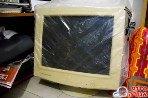 מסך מחשב packard bell 17