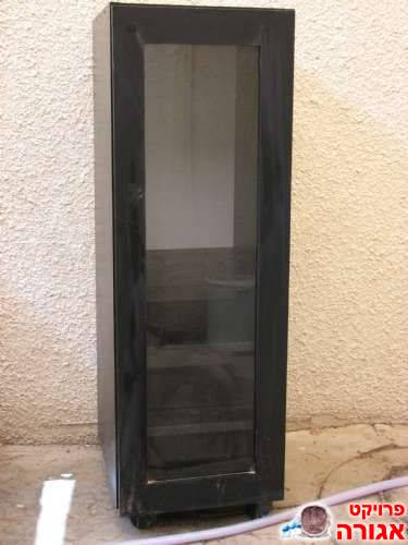 ארונית למערכת/ דיסקים