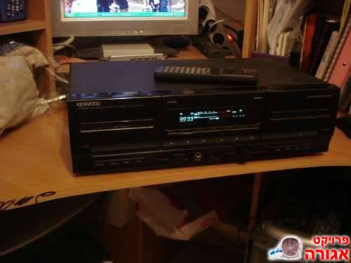 DOUBLE CASSETTE DECK