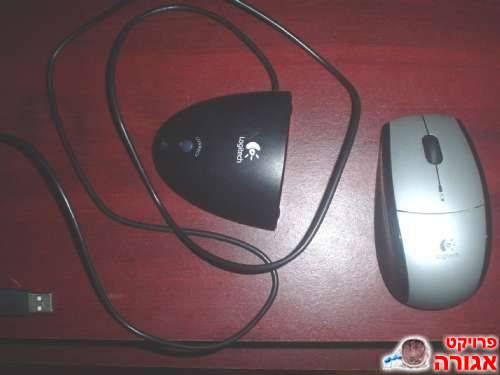 עכבר אלחוטי תוצרת Logitech