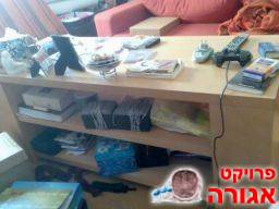 שידת טלוויזה גדולה