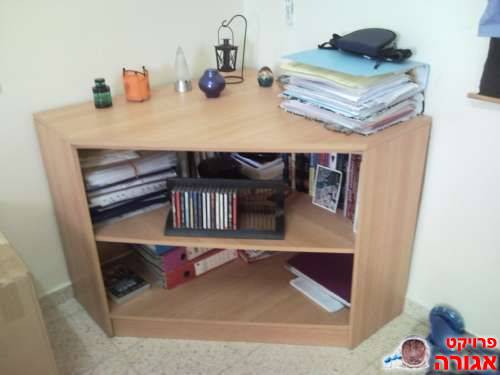שידה פינתית