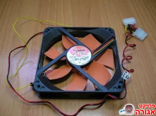 מאוורר Thermaltake 120mm