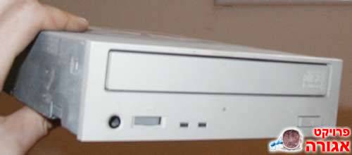 צורב TEAC 52x