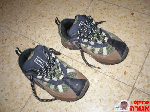 נעלי ספורט לילד