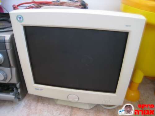 מסך מאג 17 CRT