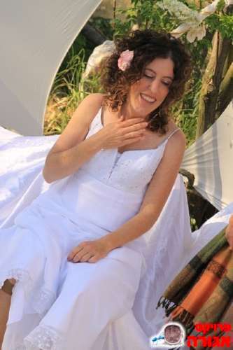 שמלת כלה יפיפיהבהשאלה