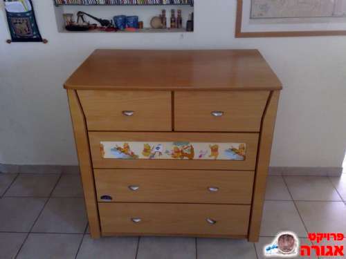 שידת החתלה במצב מצויין