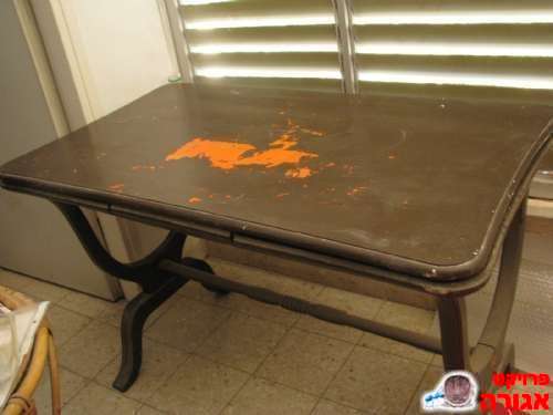 שולחן אוכל עם הרחבות מעץ מלא - בדחיפות!