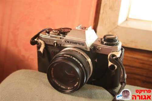 מצלמת רפלקס אנלוגית של OLYMPUS