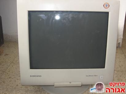 מסך 19 אינצ'
