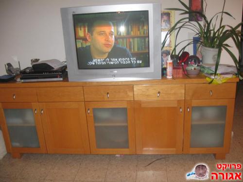 מזנון + שולחן