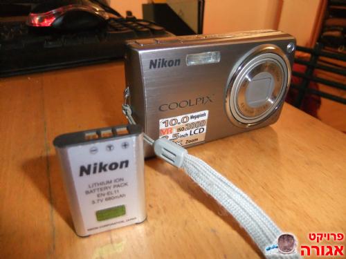 מצלמת ניקון Coolpix