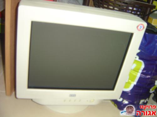 מסך מחשב 17" של חברת mag