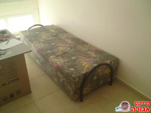 מיטת יחיד