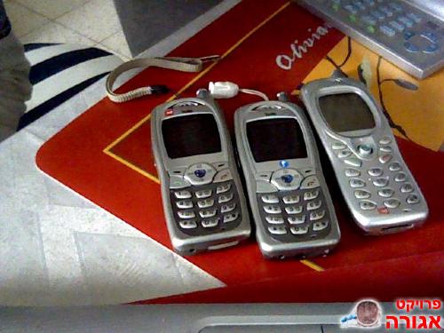 3-פלאפונים ללא כרטיס=sim אי אפשר להכניס