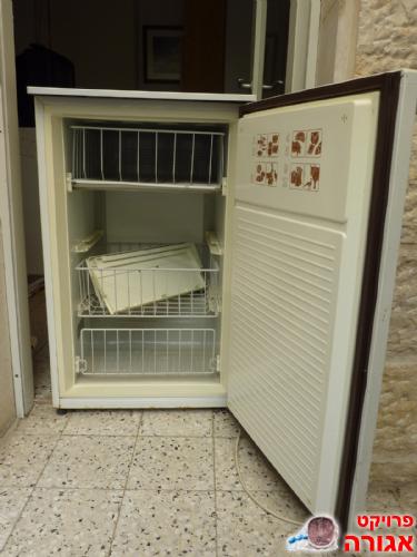מקפיא קטן 120 ליטר