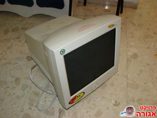מסך מחשב 17"