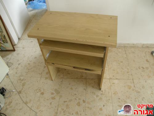 שולחן מחשב