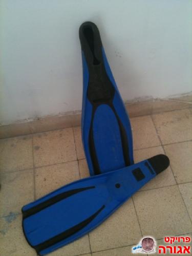 סנפירים MARES