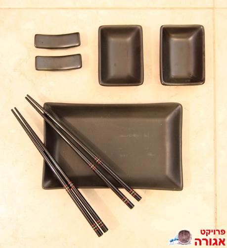 סט כלים לאוכל יפני