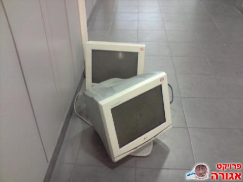 2 מסכי מחשב 19"