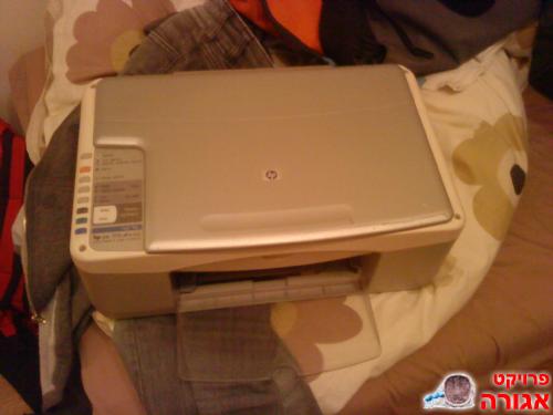 מדפסת hp בת שנה במצב מצויין!