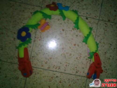 מוט צעצוע לעגלה