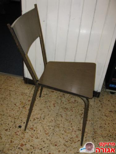 כיסאות