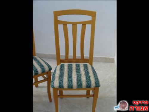 4 כיסאות לשולחן אוכל