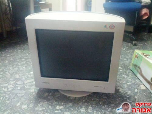 מסך מחשב שטוח מקצועי (לא דק)