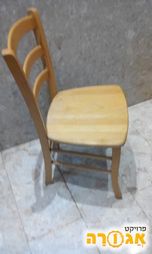 כיסאות