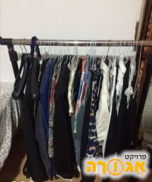 מתלה בגדים