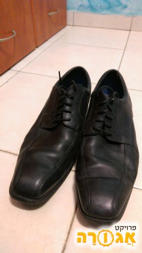 נעלי גברים שחורות