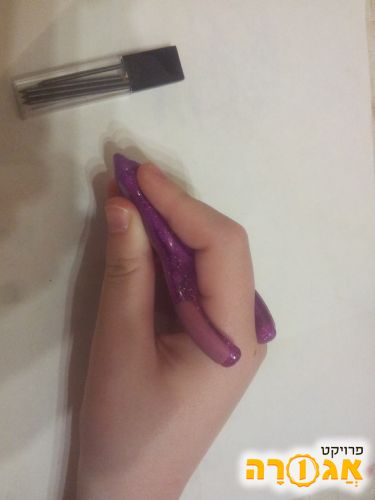 עט (עפרון) לתיקון אחיזה של יד