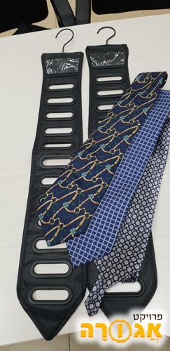 עניבות וקולבים לעניבות