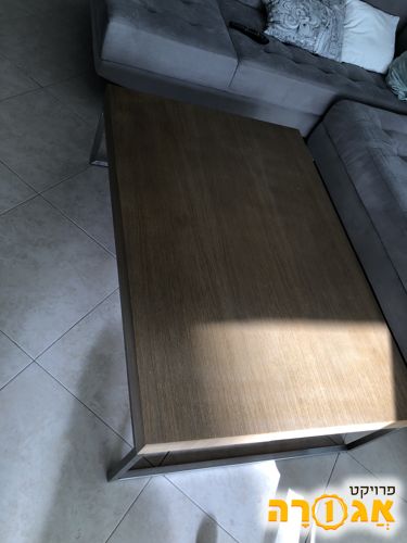 שולחן סלון מעץ אלון של simply wood