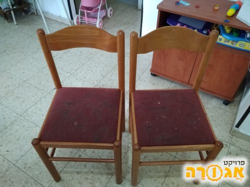 כיסאות 2