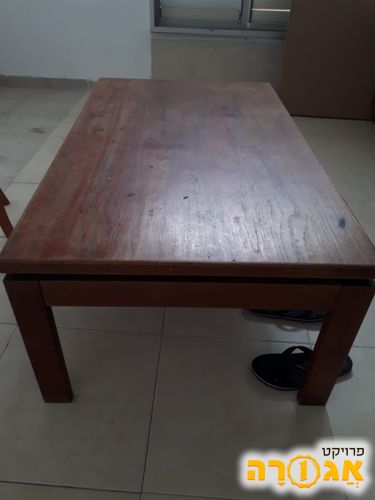 שולחן סלון מעץ משובח