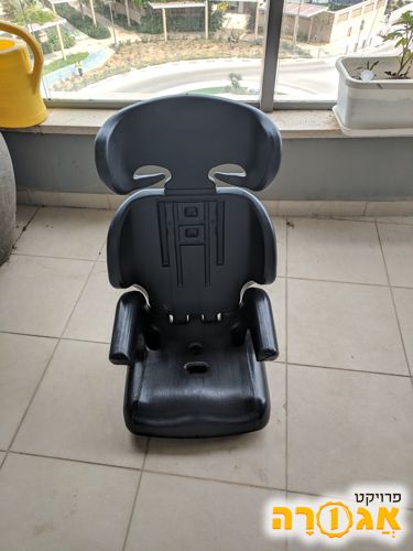 כיסא ילד אוטו ללא כיסוי
