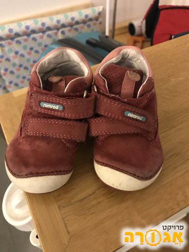 נעלי תינוקת